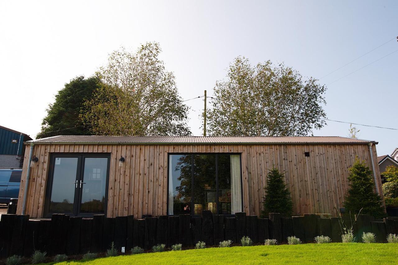 The Cabin - Luxury Country Living Cullybackey Exterior photo